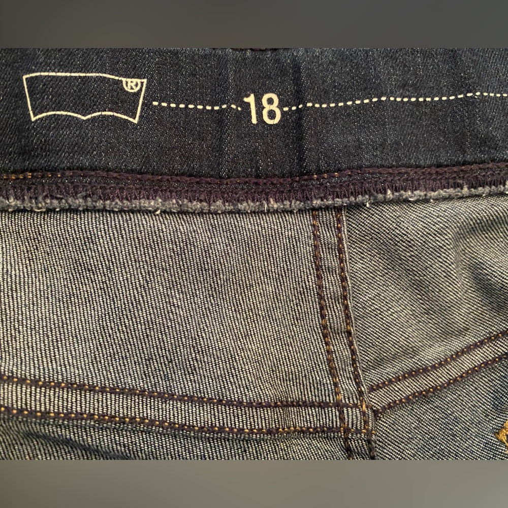 LEVI'S PULL ON DENIM LEGGINGS - DARK WASH - PLUS SIZE 18 - Picture 9 of 12